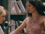 WOWGIRLS Beautiful models Evelin Elle and Kelly Collins having spontaneous sex in this amazing video 1/16