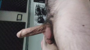 Muestro mi culo por primera ves, y mi pene gigante