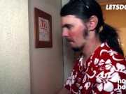 Submissive Chick Daphne Klyde Hot Sex While In Vacation - HORNY HOSTEL 1/16