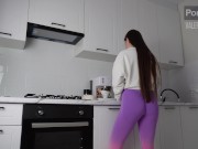 Girl cheated with a neighbor to her husband right in the kitchen - cum inside. Valeria Sladkih 4/16