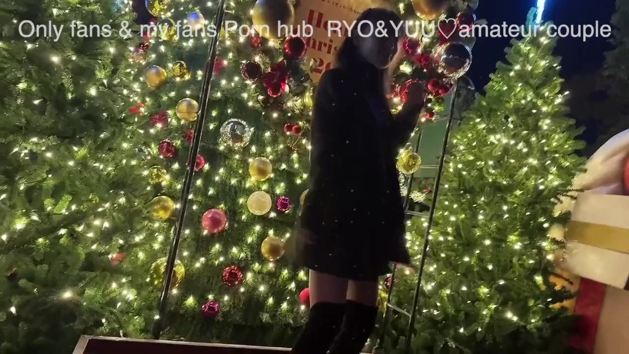 イルミネーションを楽しむ清楚系インスタ女子のラブラブハメ撮り流出！素人/カップル/歳の差/クリスマス/個人撮影/顔出し/パイパン/スタイル抜群/色白/美乳/美女/English subtitles - Kostenloses Sex-Video - RedTube