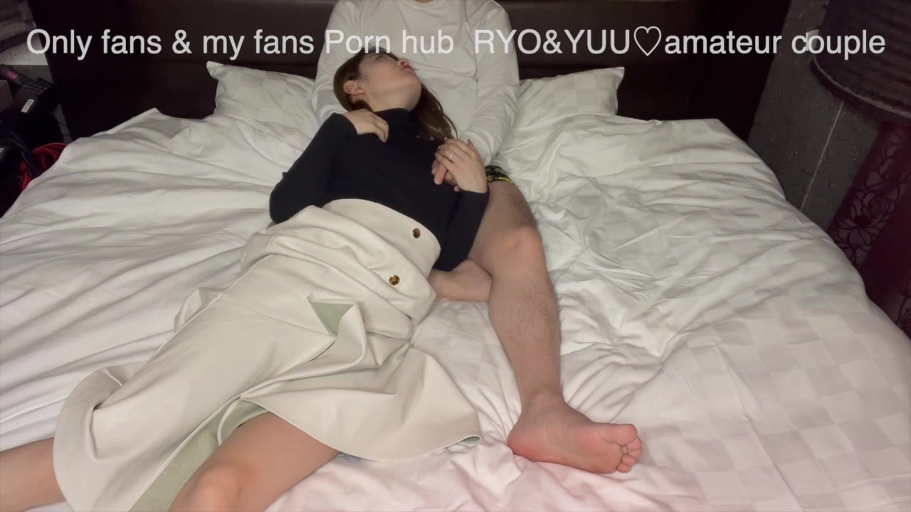 イルミネーションを楽しむ清楚系インスタ女子のラブラブハメ撮り流出！素人/カップル/歳の差/クリスマス/個人撮影/顔出し/パイパン/スタイル抜群/色白/美乳/美女/English subtitles - Kostenloses Sex-Video - RedTube