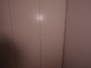 Девушка-курьер пришла  в костюме Санта-Клауса, но член у него большой, поэтому и  осталась 1/16