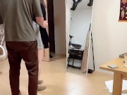 ミニワンピを彼女が試着したら我慢できなくなって後ろから身体中触りまくってパンツに手を入れて手マン-日本人/素人カップル/巨乳/スカートめくり 2/16