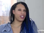 Ersties - Schweizerin Lena S kommt mit ihrem Massagestab zum Orgasmus 13/16