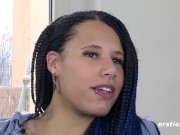 Ersties - Schweizerin Lena S kommt mit ihrem Massagestab zum Orgasmus 6/16