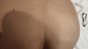 Le dedeo la pucha y me pide que se la meta