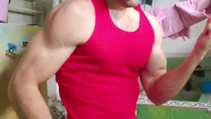 Klaus Joe - Guy showing gym gains