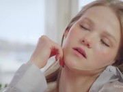 WOWGIRLS Beautiful model Diana Heaven rubbing her titties and pussy in front of the camera 1/16