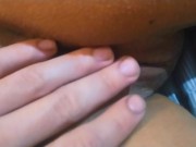 Dedando a Bucetinha Apertada Dela 11/16