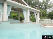 Hot Masseuse Gives Her Best Massage To Huge Cock 1/16