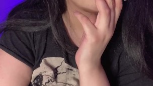 chubby curvy egirl smoking and having some fun!