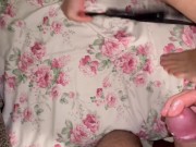 SBORRA SUGLI OCCHIALI - Mi scopa mentre guardo la tv e mi riempie la faccia di sborra 10/16