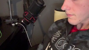 British chav masturbates to gay porn for first time this year