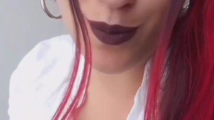 Tu ... cachonda te hace una paja por tu cumpleaños y cumple tu fantasía de ser tu colegiala