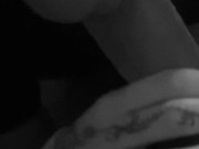 J’aime enfoncer ça grosse bite dans ma bouche 14/16