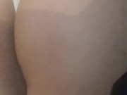 DANDOLE UN MASAJE A MI AMIGA 11/16