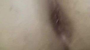 shows his ass
