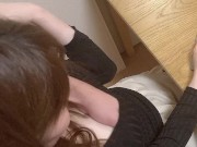 彼女の肩揉みしてたら隙間から見える巨乳に我慢できなくなって触りまくる-日本人/素人カップル/巨乳/美乳/個人撮影 12/16