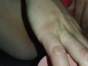 Se masturba en mi cuarto con su nuevo juguete . 5/16