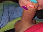 Masturbar la pija sucia de mi amigo hasta despertarlo para que me llene de leche una vez mas 2/16