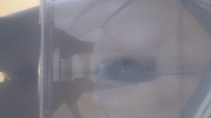 ノーパン黒タイツの女装男子が椅子に座って話を聞いていたら、おしっこ我慢出来ずにお漏らししちゃった・・・