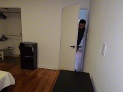 Me cojo al amigo de mi esposo mientras él va a la tienda 12/16