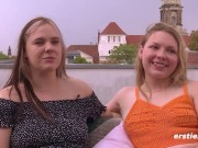 Ersties - Dildo-Spiele an einem heißen Sommertag mit Nelio und Anya 8/16