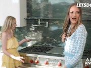 Amazing Girl On Girl Threeway With American Babes Isabella, Scarlett & Gizelle - A GIRL KNOWS 3/16