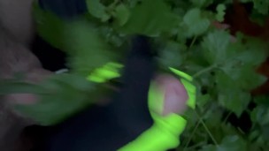 CBT | Cumming using netles during run in woods