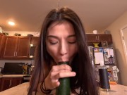 Mae Rainz Goes Solo Fucking And Squirting On Veggies Before Cooking - CUCUMBER FUCK!!! 6/16