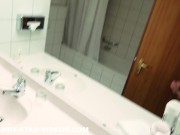 Jenny (24) aus Deutschland will nur duschen und bekommt Schwanz 3/16