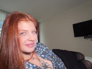 молодая рыжая подруга прыгает на моем члене в короткой юбке 4/16