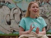 Ersties - Blondine Mia A vergnügt sich mit Tentakel Dido 16/16