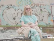 Ersties - Blondine Mia A vergnügt sich mit Tentakel Dido 2/16