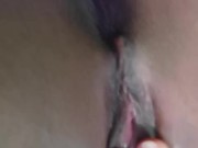 putinha exibindo sua buceta molhada 11/16