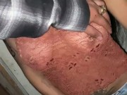 Esperé a que su Papá durmiera para follar en el patio