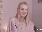 Ersties - Intime Sinnlichkeit mit der blonden Jolien in sexy Dessous 13/16