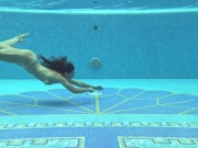 Sazan Cheharda hot big ass milf showing sexy body 9/16