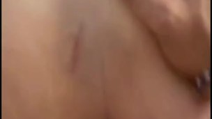 Madrastra me provoca con su gran culo y lo lleno de leche