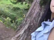 Desconocido me invita a fumar en el parque ARVI y termino follandome entre la naturaleza de Medellin 1/16