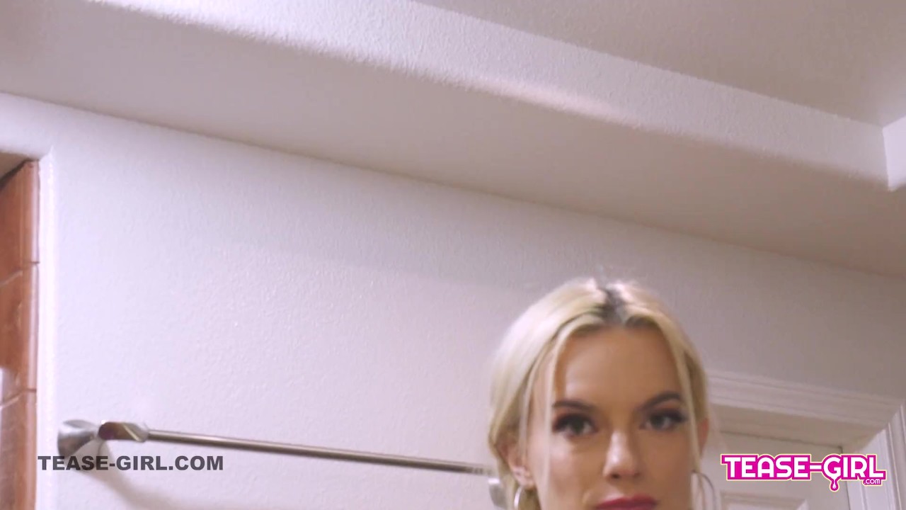 Stunning Blonde has beautiful Legs & Wet Cunt - Free Sex Video - RedTube