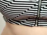 {ماما وبابا خرجو أوجا عندي البيت أو دربت ليه شي مصاصات واعرين 🔥🔥🥵واعري - Screenshot 3 of 16 - Outdoor