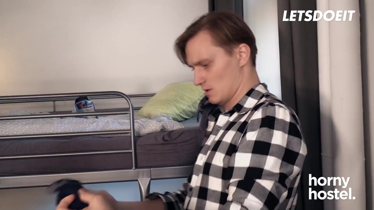 Sexy Babe Jenny Wild Has Sex With Her Roommate - HORNY HOSTEL - Free Sex Video - RedTube
