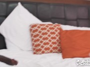 Savannah Fox has a booty made in heaven 8/16