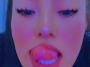 She is BLUE an expert in squirting, but also in deep throat blowjobs, homemade 2024 9/16