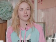 Ersties - Gurke und Küchenutensilien bringen Mia A zum Orgasmus 14/16