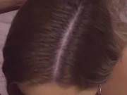 Safada pagando aluguel com uma mamada na rola do dono da casa. 3/16