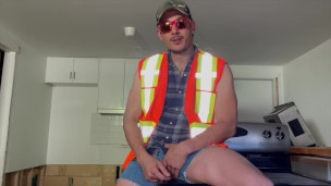 Blue collar fucked by landlord