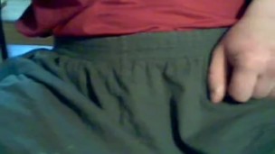 Masturbe (9) with one testicle